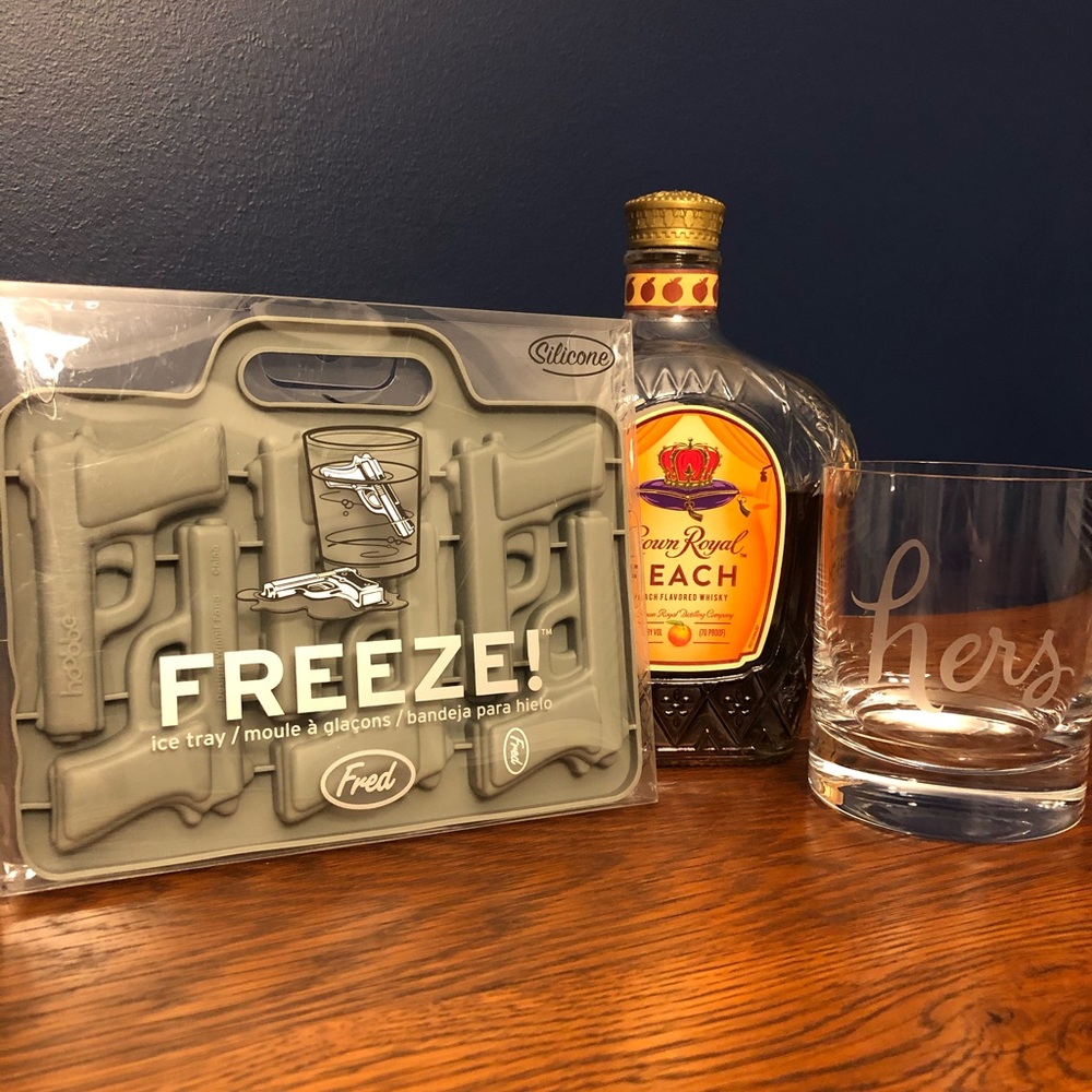 Fred- Freeze ice mold